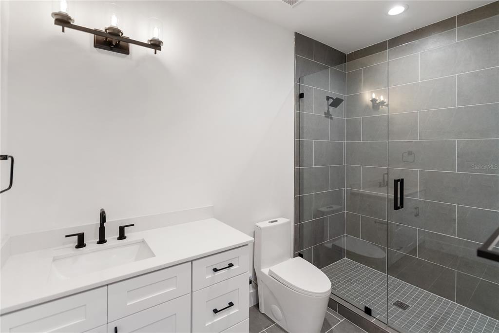 569 Bayview Drive Longboat Key, FL 34228 - Photo 55 of 89