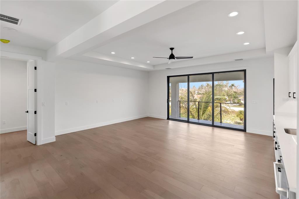 569 Bayview Drive Longboat Key, FL 34228 - Photo 68 of 89