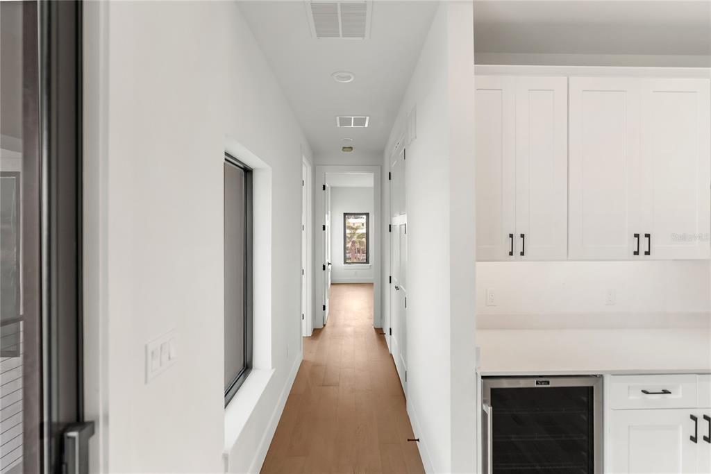 569 Bayview Drive Longboat Key, FL 34228 - Photo 72 of 89