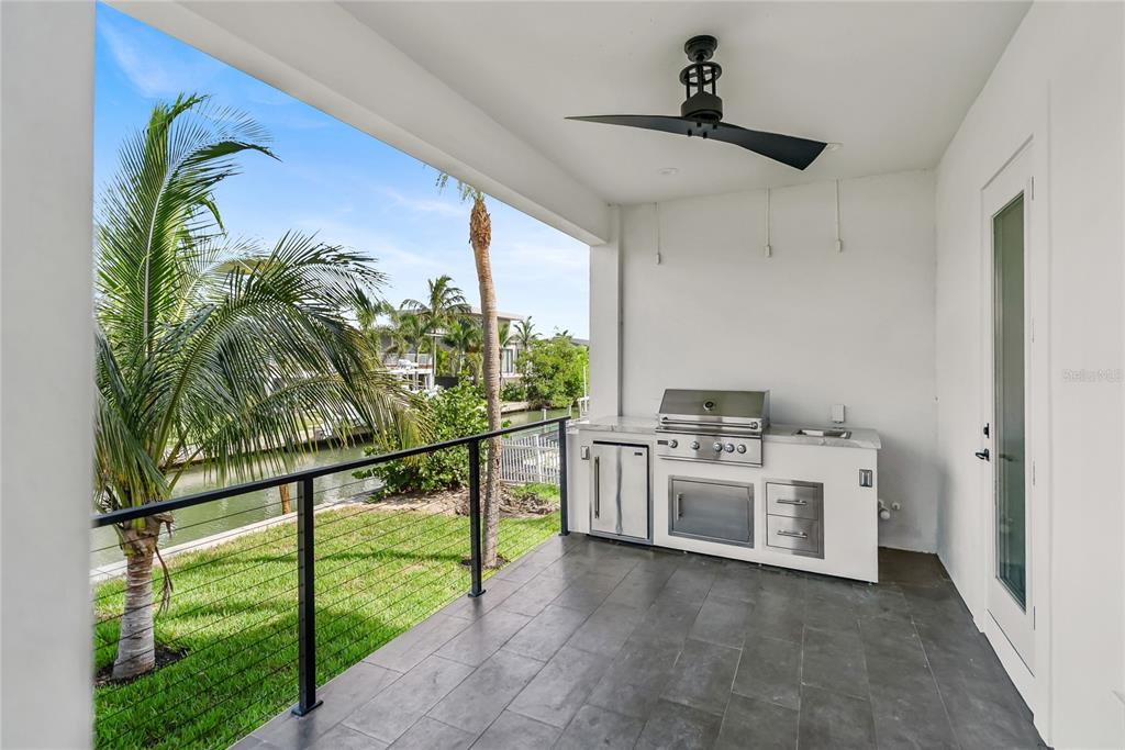 569 Bayview Drive Longboat Key, FL 34228 - Photo 8 of 89