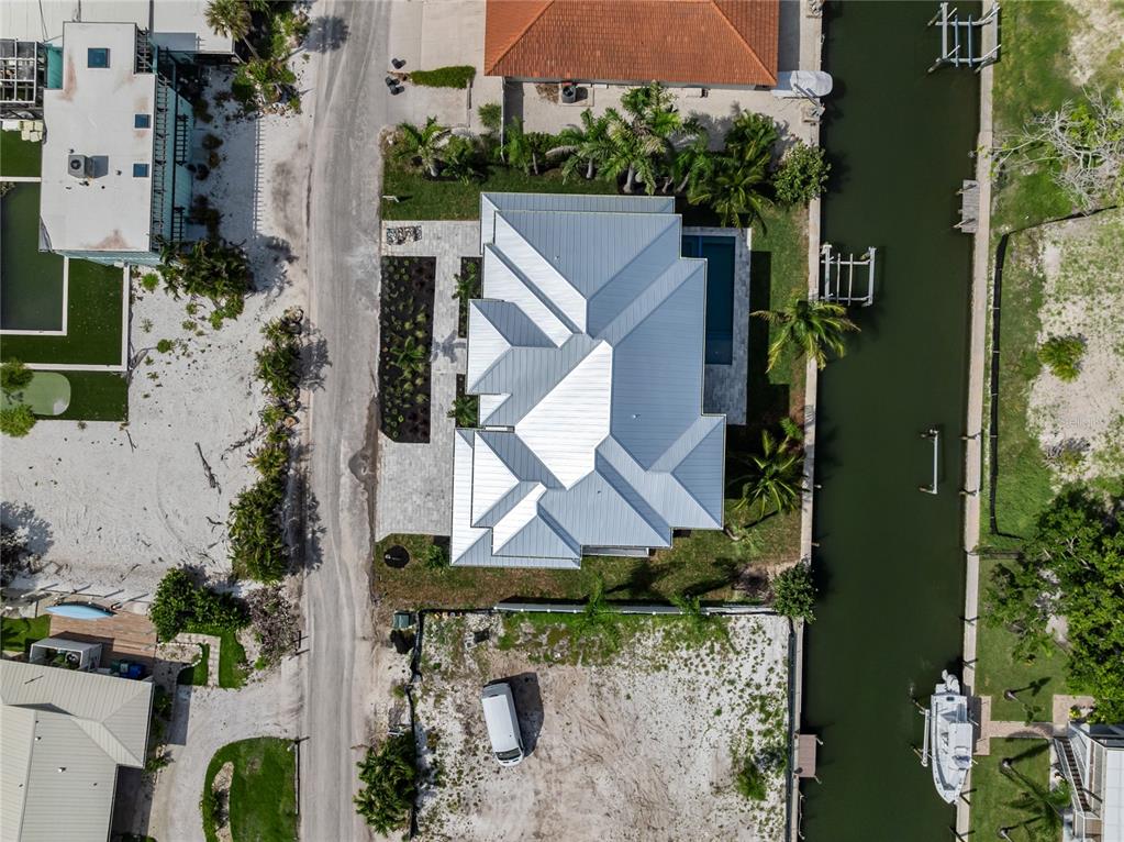 569 Bayview Drive Longboat Key, FL 34228 - Photo 83 of 89