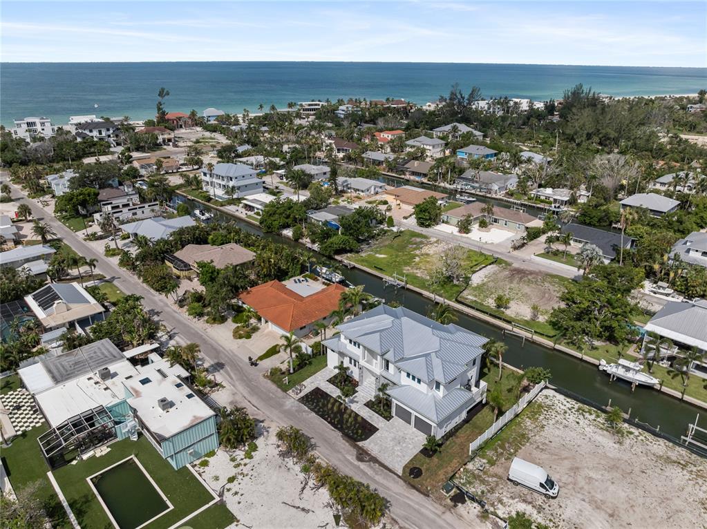 569 Bayview Drive Longboat Key, FL 34228 - Photo 86 of 89
