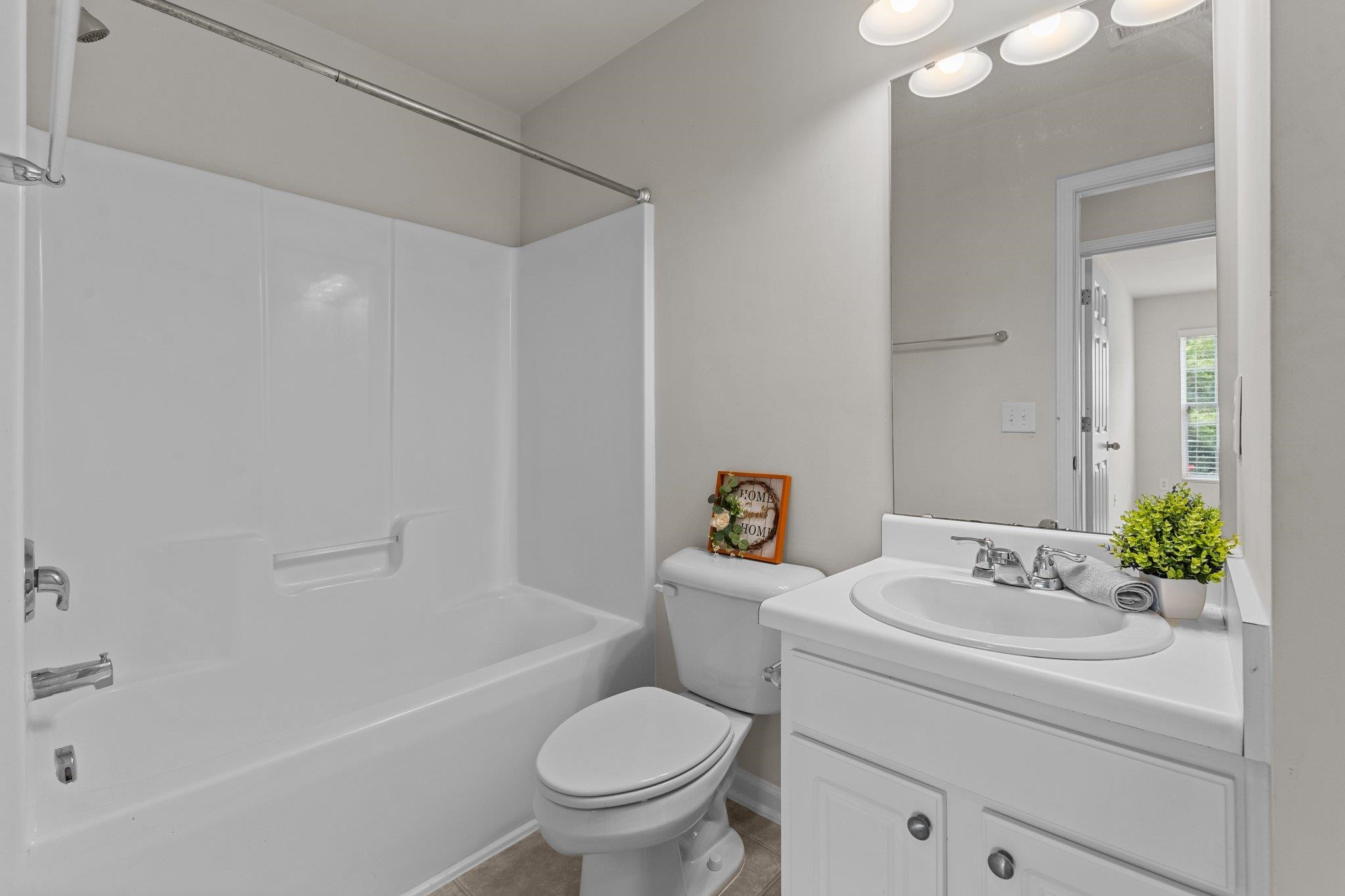 7154 Racine Way Raleigh, NC 27615 - Photo 21 of 31 Bathroom
