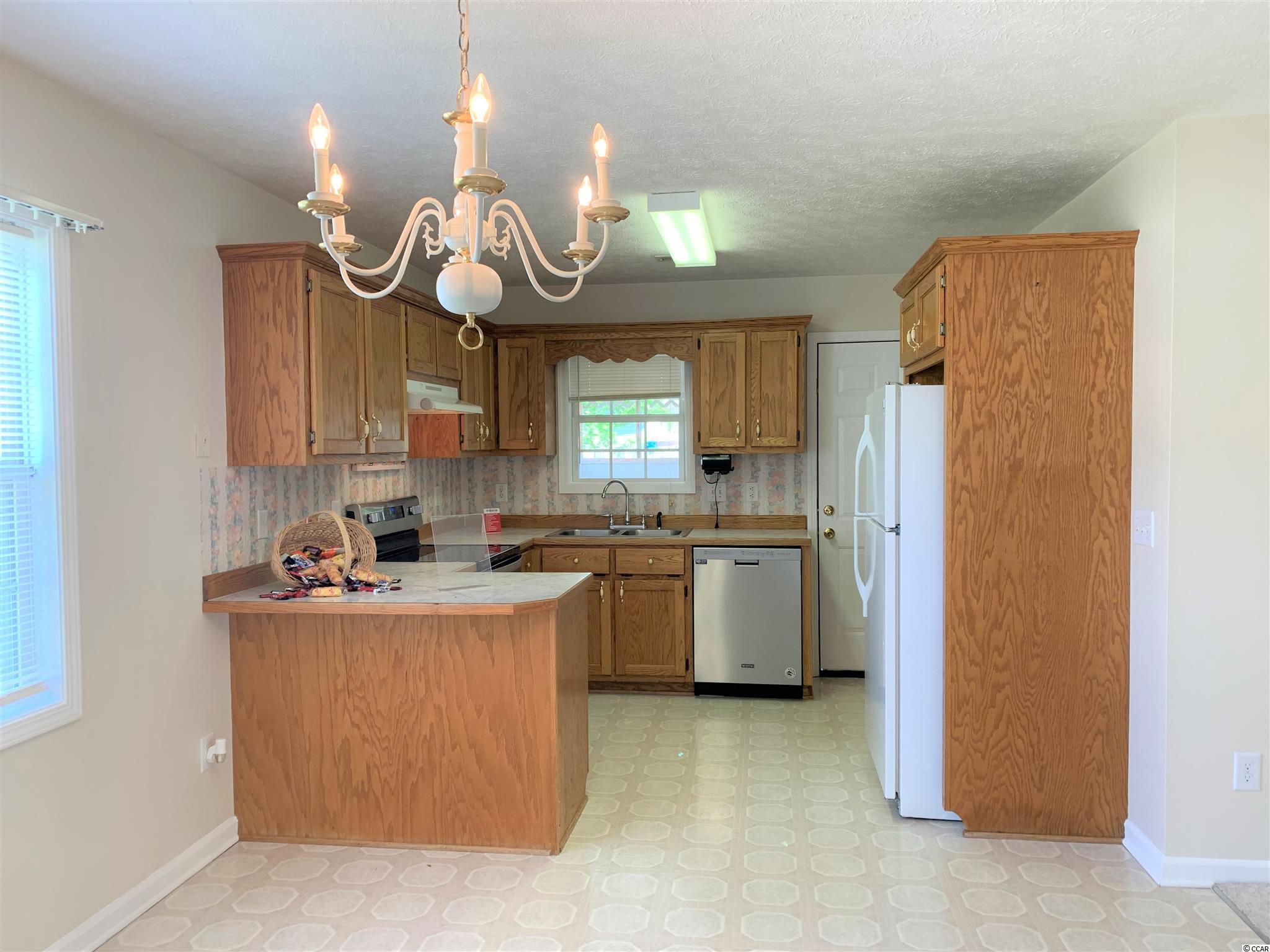 9664 Sullivan Drive Murrells Inlet, SC 29576 - Photo 4 of 40
