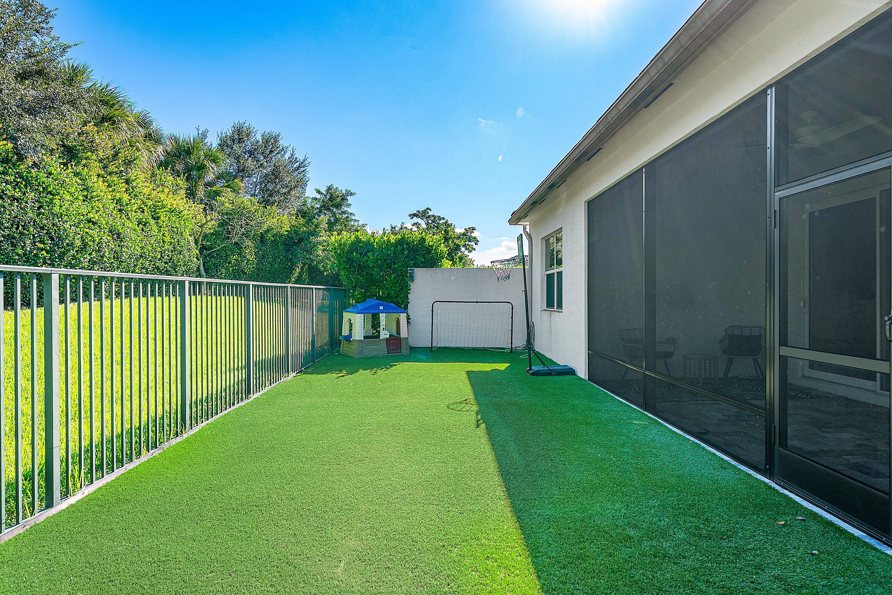 9651 Eagle River Road Delray Beach, FL 33446 - Photo 36 of 70 037-9651EagleRiverRoad-DelrayBeach-FL-33