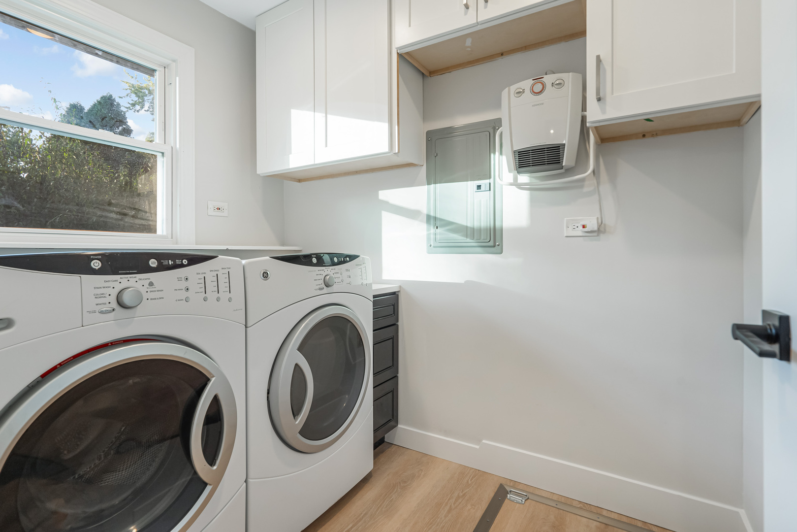 2008 Kirchoff Road Rolling Meadows, IL 60008 - Photo 13 of 13