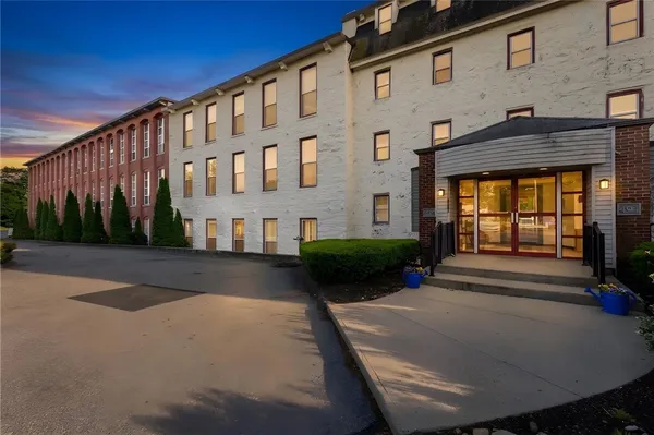 $329,000 | 494 Woonasquatucket Avenue, Unit 416, North Providence, RI 02911