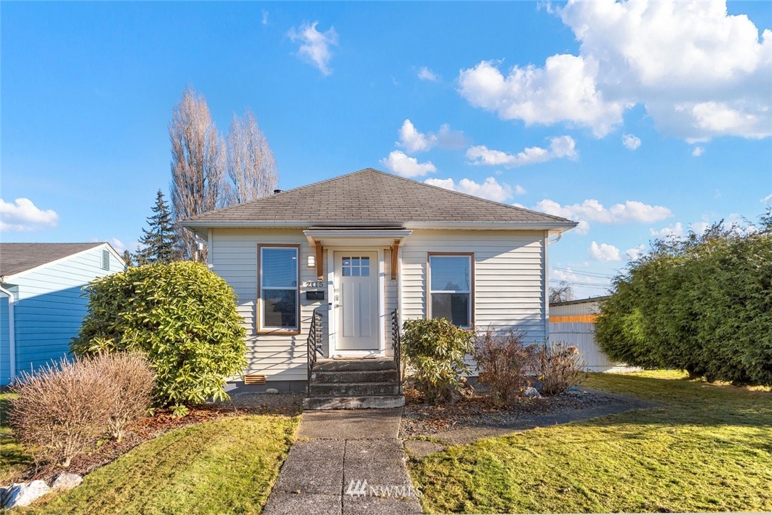 2115 Maple Street Everett, WA 98201 - Photo 1 of 23 Gallery Image 1