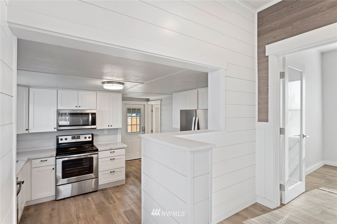 2115 Maple Street Everett, WA 98201 - Photo 5 of 23 Gallery Image 5