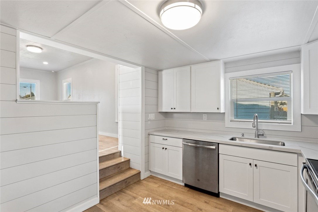 2115 Maple Street Everett, WA 98201 - Photo 7 of 23 Gallery Image 7