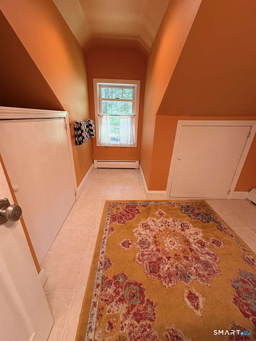 44 Climax Road Simsbury, CT 06070 - Photo 19 of 40
