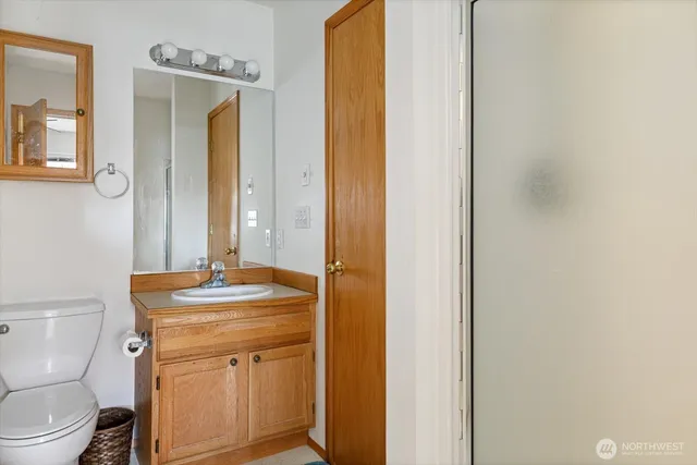 $315,000 | 161 West Whidbey Avenue, Unit 5, Oak Harbor, WA 98277