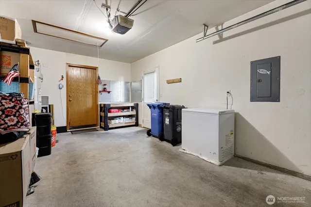 $315,000 | 161 West Whidbey Avenue, Unit 5, Oak Harbor, WA 98277