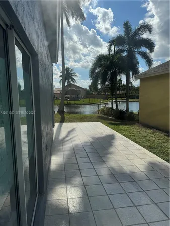 $3,500 | 366 East Riverbend Drive, Sunrise, FL 33326