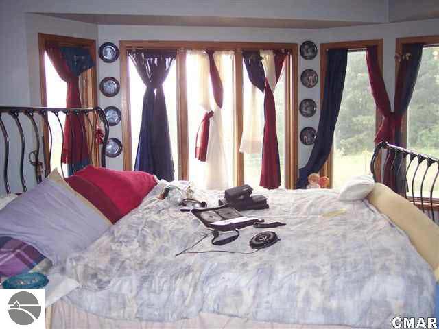 2323 6 Mile Road Blanchard, MI 49310 - Photo 4 of 17 1774010-3.JPG