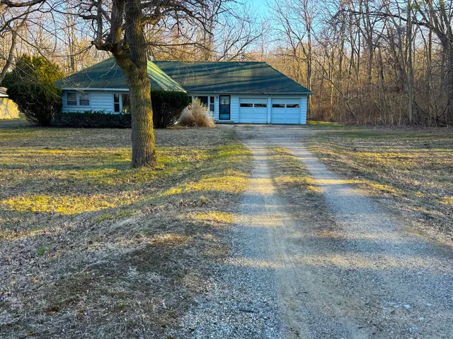 $1,790,000 | 8322 West East Road, Three Oaks, MI 49128