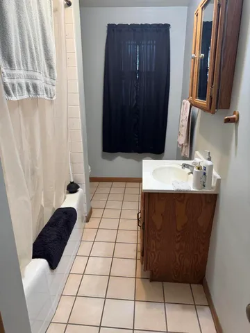 $1,790,000 | 8322 West East Road, Three Oaks, MI 49128