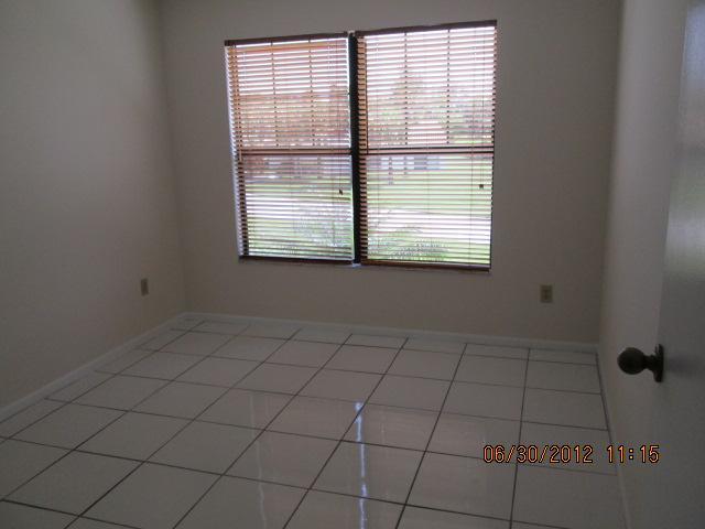 10253 Riverbend Terrace Boca Raton, FL 33498 - Photo 8 of 14 Additional Photo