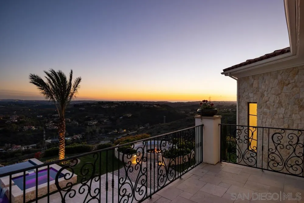 8129 Via Luna Rancho Santa Fe, CA 92067 - Photo 32 of 54 Gallery Image 32