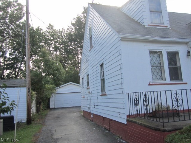 1905 South Compton Road Cleveland, OH 44118 - Photo 3 of 14