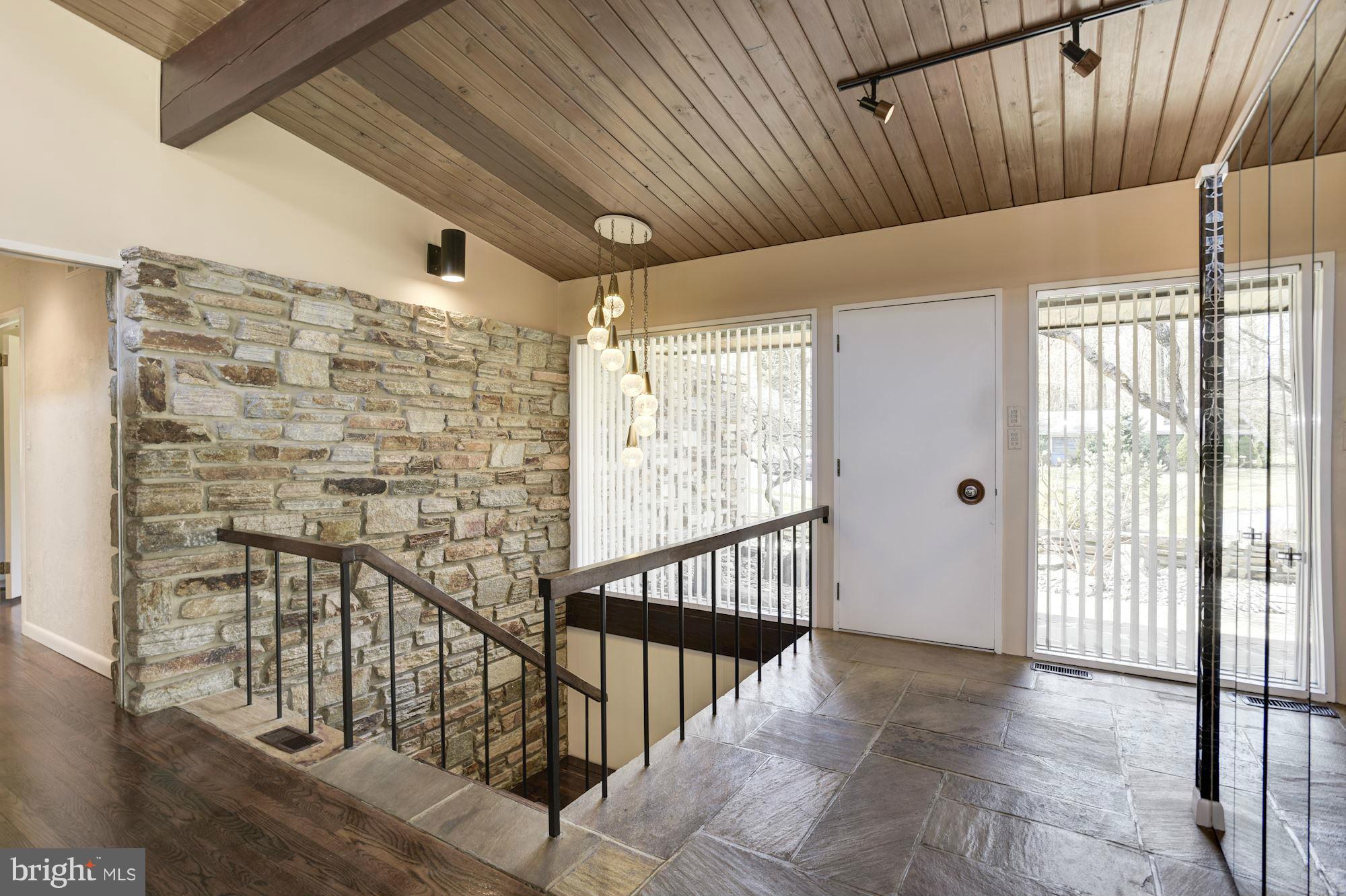1411 Autumn Leaf Road Baltimore, MD 21286 - Photo 6 of 30 Interior (General)