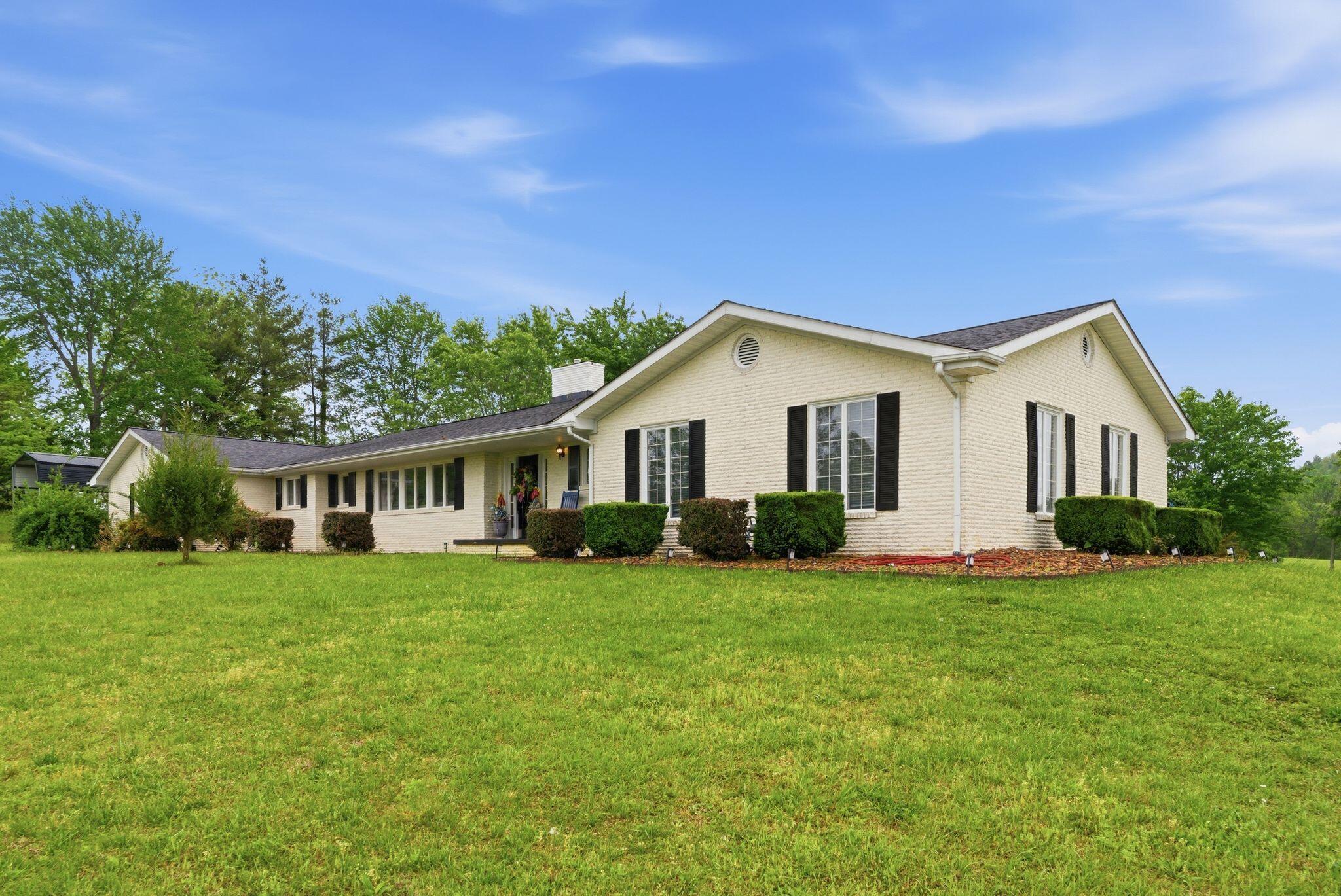 10949 East Laurel Road London, KY 40741 - Photo 1 of 85 19_003_dsc07863