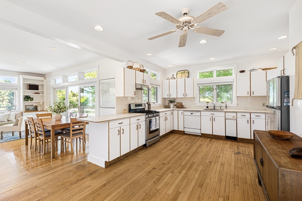 185 Howland Road Westport, MA 02790 - Photo 21 of 42
