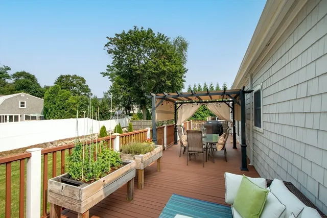 $1,299,900 | 76 A Brook Street, Unit 1, Scituate, MA 02066