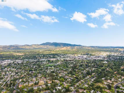 $1,365,000 | 2464 Larkey Lane, Walnut Creek, CA 94597