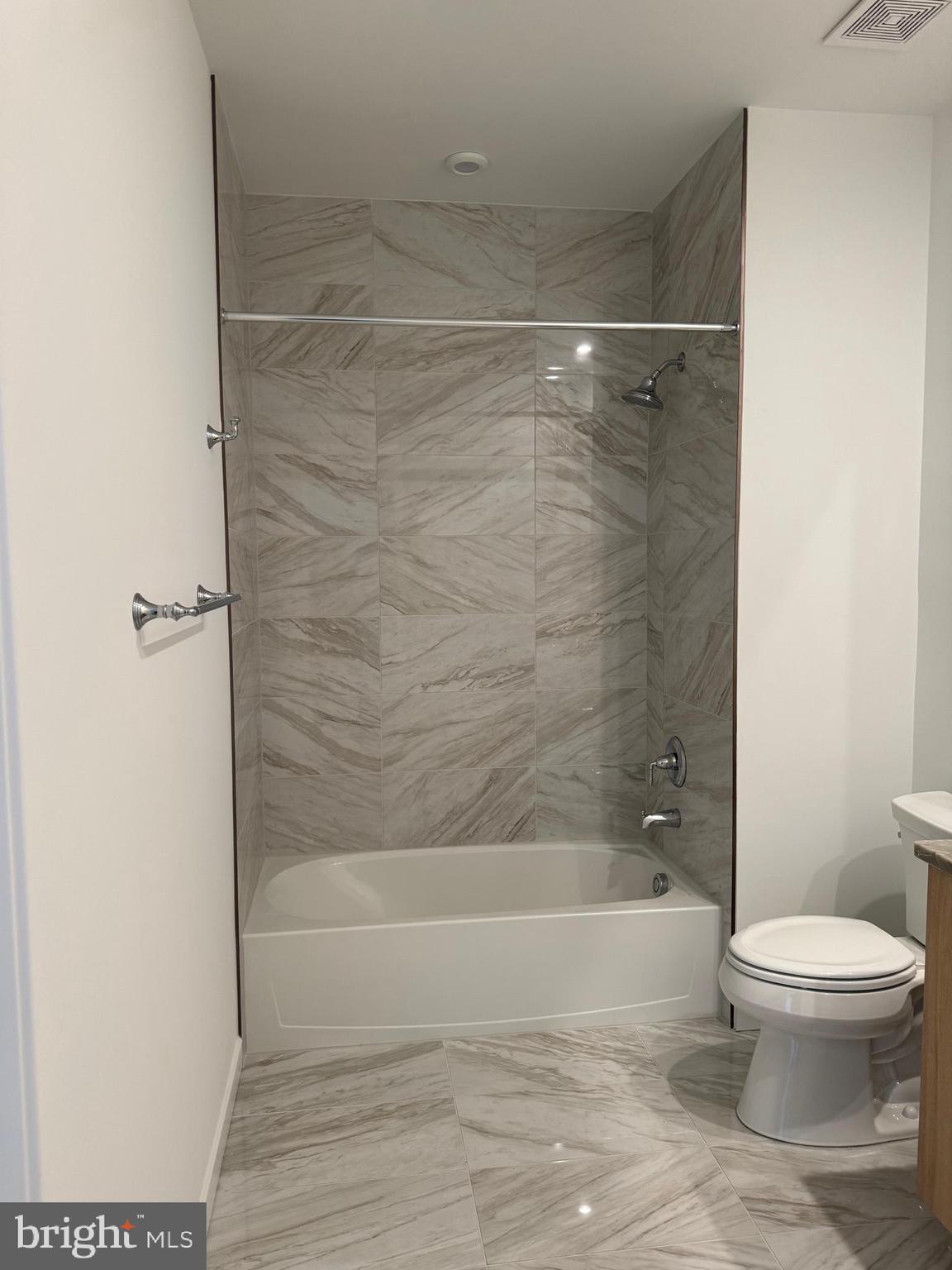 7585 Sawyer Farm Way, Unit 904 McLean, VA 22102 - Photo 22 of 40