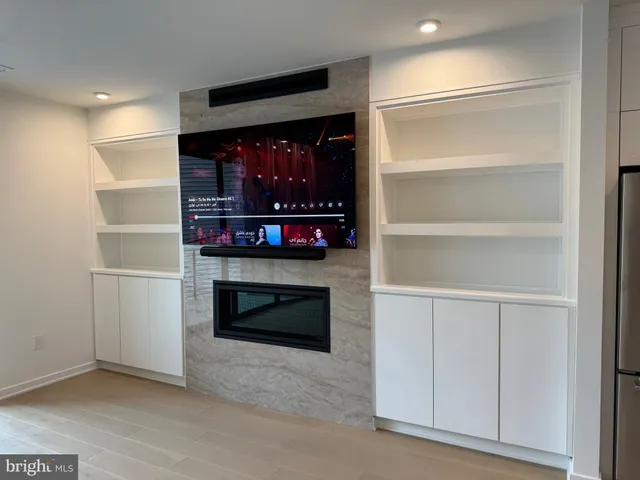 $1,298,000 | 7585 Sawyer Farm Way, Unit 904, McLean, VA 22102