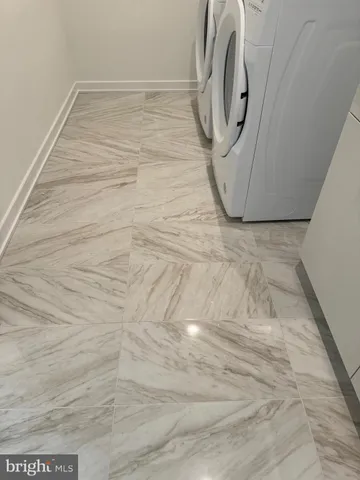 $1,298,000 | 7585 Sawyer Farm Way, Unit 904, McLean, VA 22102