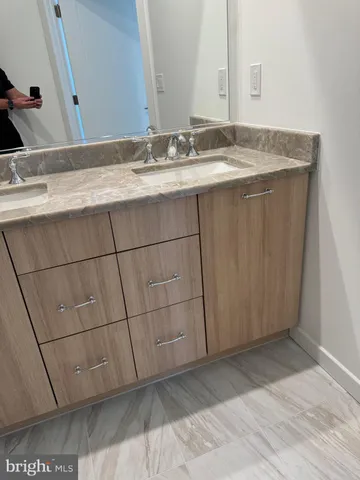 $1,298,000 | 7585 Sawyer Farm Way, Unit 904, McLean, VA 22102