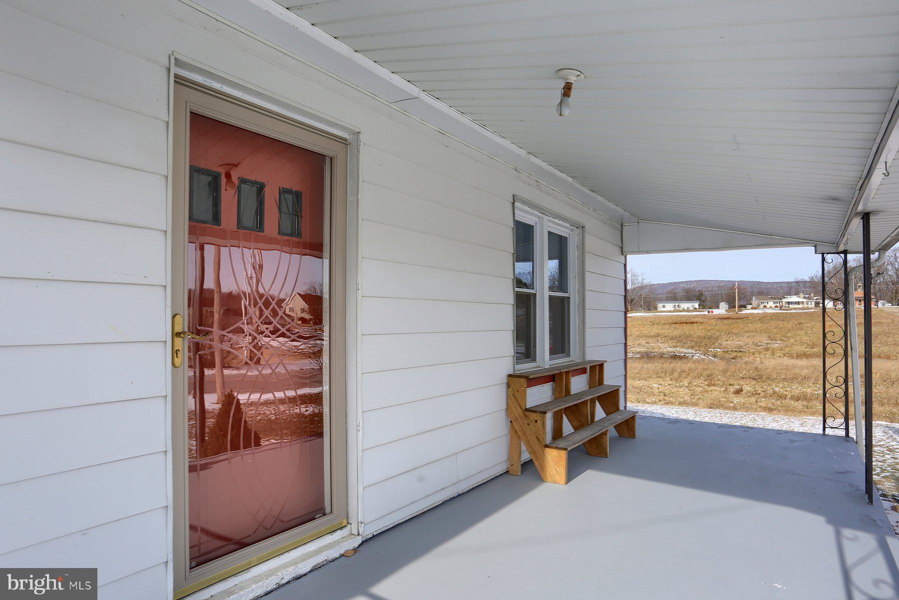 170 Oakhill Road Carlisle, PA 17015 - Photo 5 of 33 Gallery Image 5