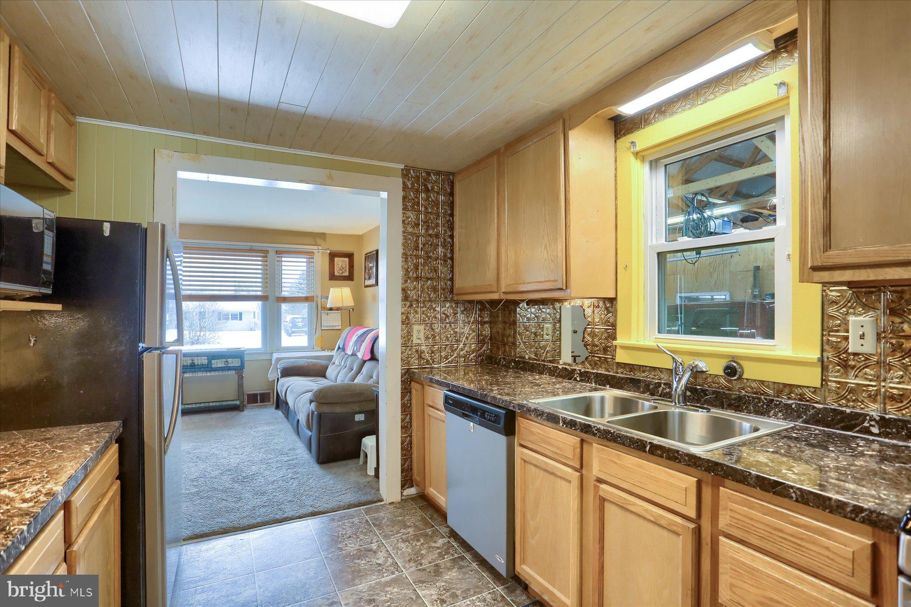 170 Oakhill Road Carlisle, PA 17015 - Photo 10 of 33 Gallery Image 10
