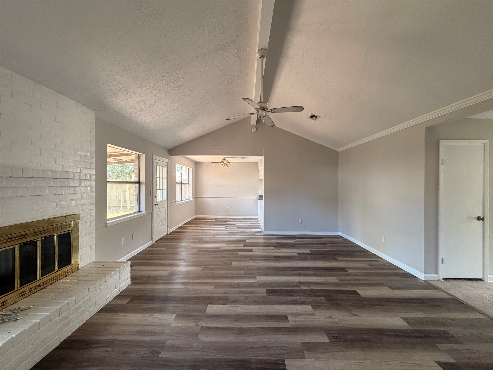 6915 Ten Curves Road Spring, TX 77379 - Photo 6 of 14 Gallery Image 6