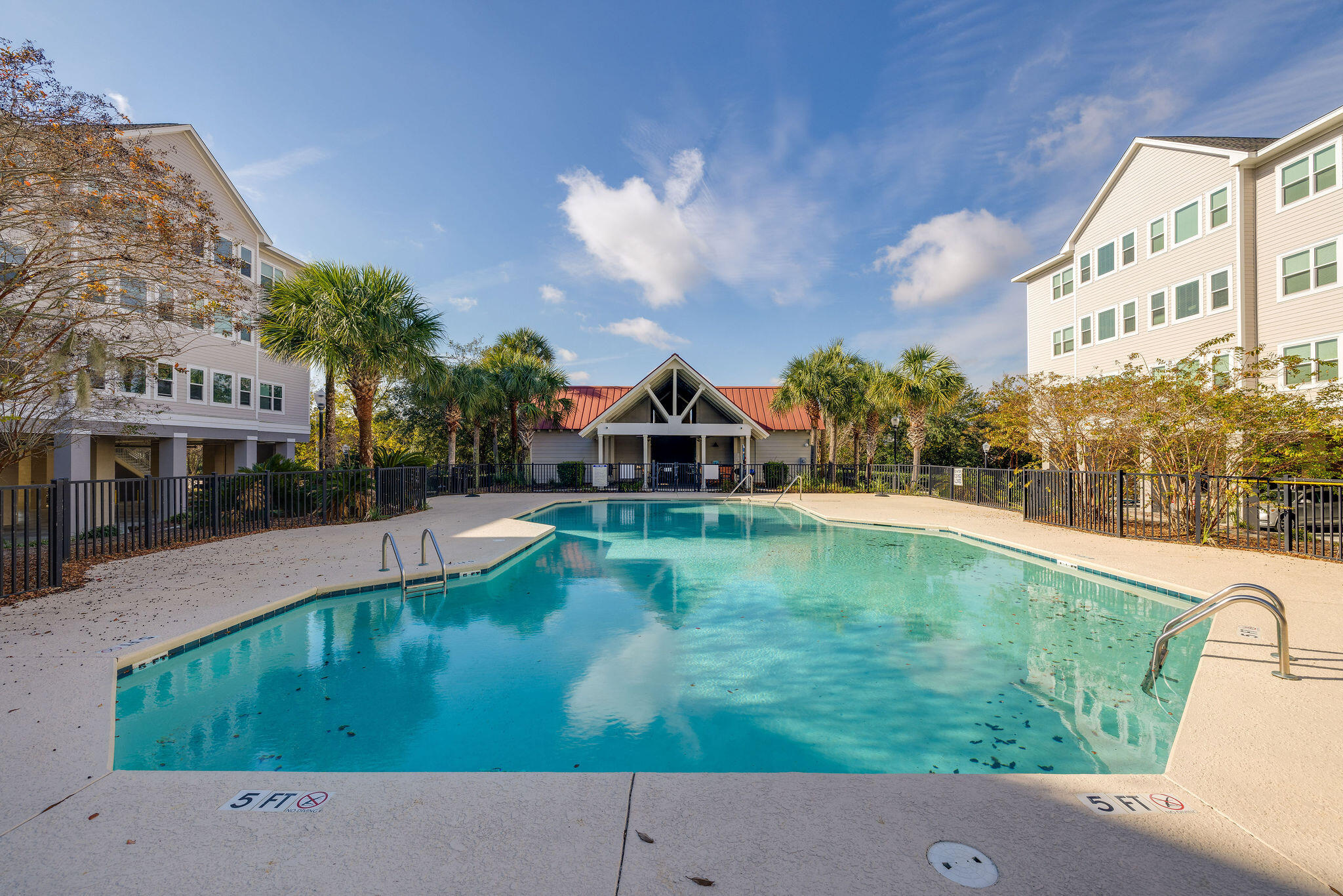 1984 Folly Road, Unit B303 Charleston, SC 29412 - Photo 23 of 34 Pelican Pointe Pool