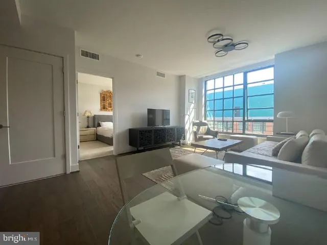 $2,999 | 45 Sutton Square Southwest, Unit 1111, Washington, DC 20024