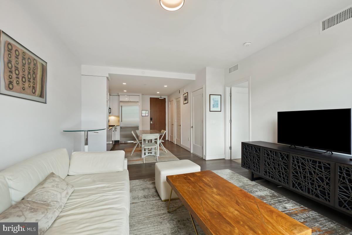 45 Sutton Square Southwest, Unit 1111 Washington, DC 20024 - Photo 14 of 31