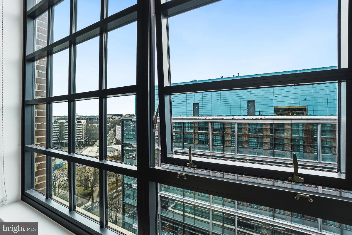 45 Sutton Square Southwest, Unit 1111 Washington, DC 20024 - Photo 15 of 31