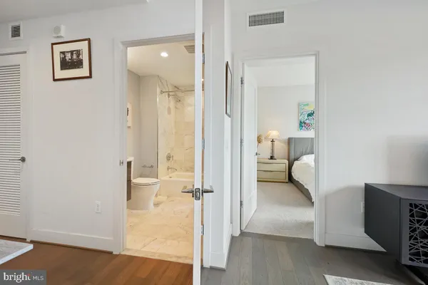 a en suite bathroom with a toilet