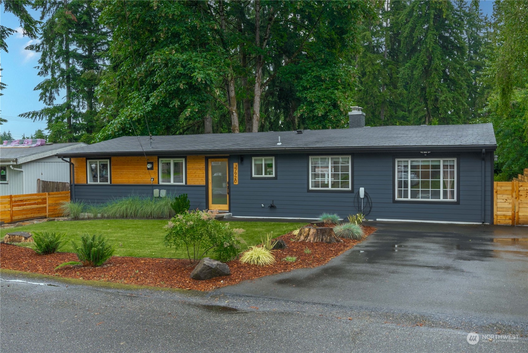 17920 91st Place Northeast Bothell, WA 98011 - Photo 4 of 39 front view of a house with a yard