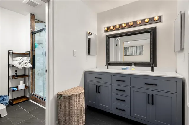 $323,000 | 255 Mosby Drive, Pineville, LA 71360