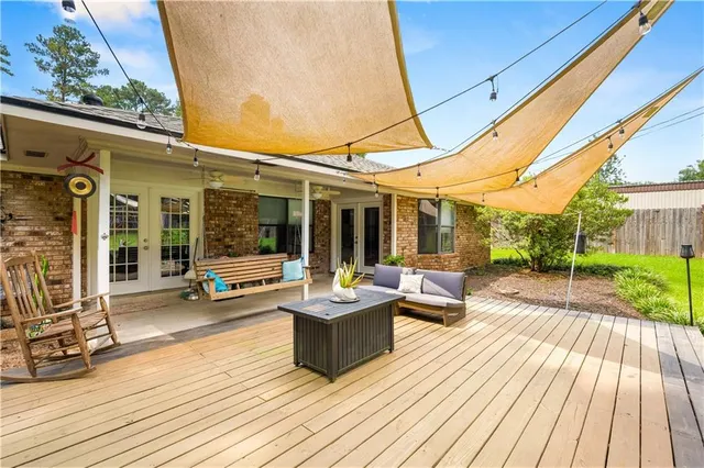 $323,000 | 255 Mosby Drive, Pineville, LA 71360