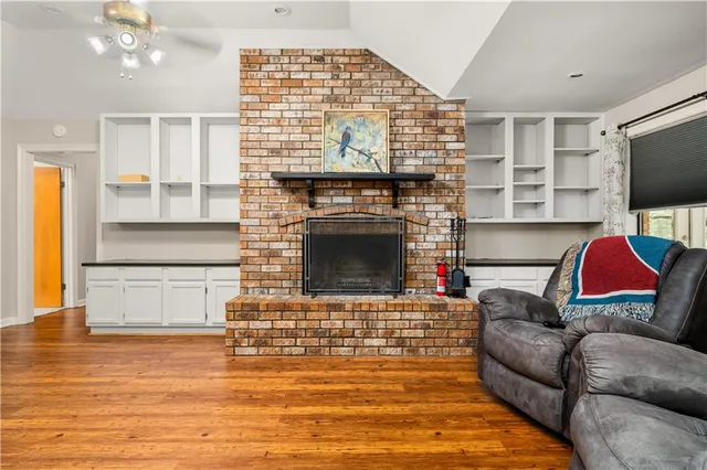 $323,000 | 255 Mosby Drive, Pineville, LA 71360