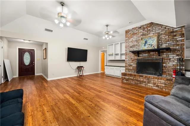 $323,000 | 255 Mosby Drive, Pineville, LA 71360