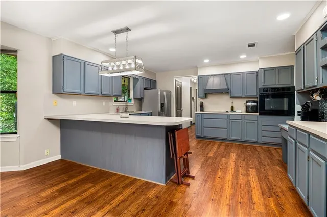 $323,000 | 255 Mosby Drive, Pineville, LA 71360