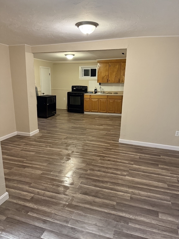 19 Myrtle Avenue Webster, MA 01570 - Photo 14 of 41