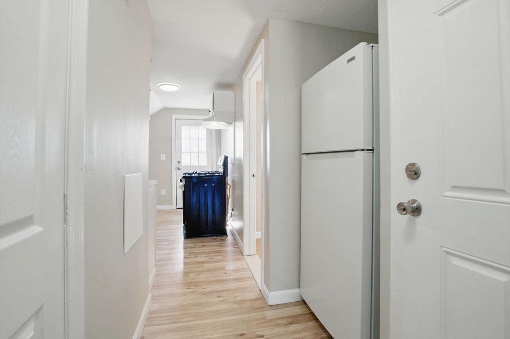 19 Myrtle Avenue Webster, MA 01570 - Photo 22 of 41