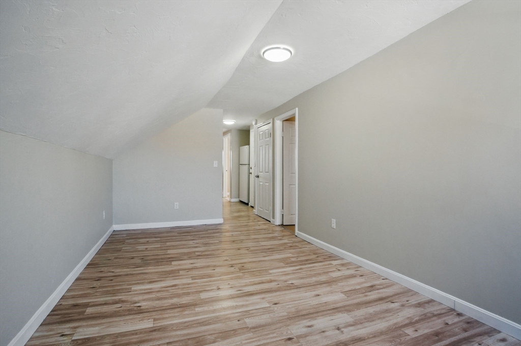 19 Myrtle Avenue Webster, MA 01570 - Photo 26 of 41